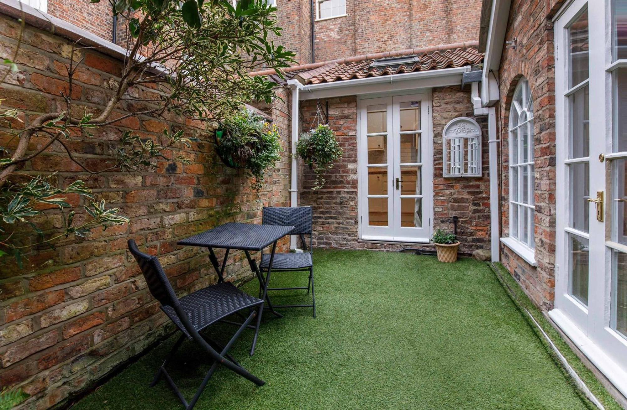 Monk Bar Garden Hideaway Βίλα Γιορκ Εξωτερικό φωτογραφία